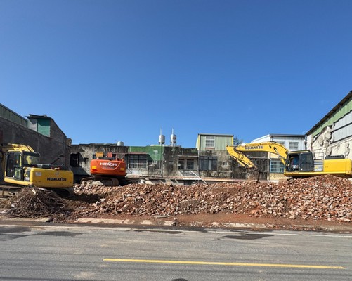 新竹裝潢拆除, 新竹房屋拆除工程費用？, 新竹民宅拆除, 新竹辦公室拆除, 新竹工廠拆除, 新竹建築物拆除, 新竹北區挖土機拆除, 新竹北區房屋拆除, 新竹北區拆除整地, 新竹北區拆除, 新竹北區廠房拆除, 新竹北區鐵皮屋拆除, 新竹北區打牆拆除工程, 
						新竹北區挖土機出租. 新竹北區整地. 新竹北區拆除工程, 新竹北區房屋拆除, 新竹北區工廠拆除, 新竹北區牆壁打除, 新竹北區拆除工程