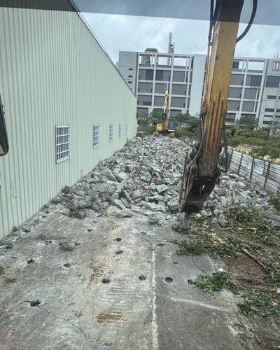 新竹拆除工程, 新竹鐵皮屋拆除, 新竹水泥塊打除, 新竹水泥地板打除, 新竹RC地板打除, 新竹磚塊牆打除. , 新竹隔間拆除, 新竹輕隔間拆除, 新竹地基打除, 新竹房屋拆除工程費用？, 新竹民宅拆除, 新竹辦公室拆除, 新竹工廠拆除, 
						新竹建築物拆除, 新竹挖土機拆除, 新竹房屋拆除, 新竹拆除整地, 新竹拆除, 新竹廠房拆除, 新竹鐵皮屋拆除, 新竹打牆拆除工程, 
						新竹挖土機出租. 新竹整地. 新竹拆除工程, 新竹房屋拆除, 新竹工廠拆除, 新竹牆壁打除, 新竹拆除工程