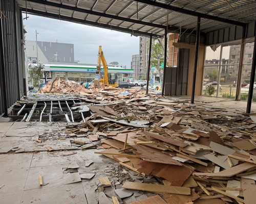 竹南樣品屋拆除工程, 竹北拆除工程行推薦, 竹北老舊房屋拆除, 竹北拆除需求, 竹北房屋整建拆除, 竹北拆除清運, 竹北大樓拆除, 竹北民宅拆除, 竹北商業空間拆除, 
						竹北拆除工程, 竹北鐵皮屋拆除, 竹北水泥塊打除, 竹北水泥地板打除, 竹北RC地板打除, 竹北磚塊牆打除. , 竹北隔間拆除, 竹北輕隔間拆除, 竹北地基打除, 竹北房屋拆除工程費用？, 竹北民宅拆除, 竹北辦公室拆除, 竹北東工廠拆除,
						 新竹竹東建築物拆除, 新竹竹東挖土機拆除, 新竹竹東房屋拆除, 新竹竹東拆除整地, 新竹竹東拆除, 新竹竹東廠房拆除, 新竹竹東鐵皮屋拆除, 新竹竹東打牆拆除工程, 
						竹北挖土機出租. 竹北整地. 竹北拆除工程, 竹北房屋拆除, 竹北工廠拆除, 竹北牆壁打除, 竹北拆除工程