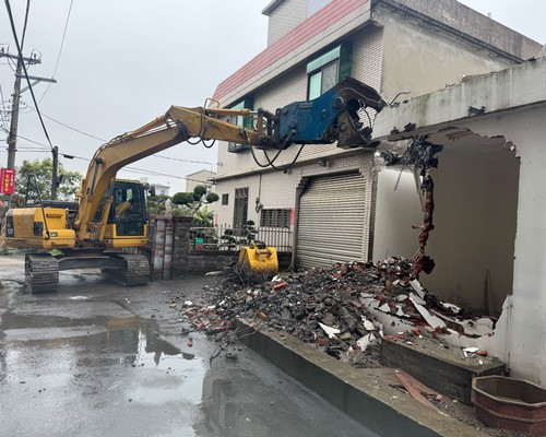 竹南樣品屋拆除工程, 竹北拆除工程行推薦, 竹北老舊房屋拆除, 竹北拆除需求, 竹北房屋整建拆除, 竹北拆除清運, 竹北大樓拆除, 竹北民宅拆除, 竹北商業空間拆除, 
						竹北拆除工程, 竹北鐵皮屋拆除, 竹北水泥塊打除, 竹北水泥地板打除, 竹北RC地板打除, 竹北磚塊牆打除. , 竹北隔間拆除, 竹北輕隔間拆除, 竹北地基打除, 竹北房屋拆除工程費用？, 竹北民宅拆除, 竹北辦公室拆除, 竹北東工廠拆除,
						 新竹竹東建築物拆除, 新竹竹東挖土機拆除, 新竹竹東房屋拆除, 新竹竹東拆除整地, 新竹竹東拆除, 新竹竹東廠房拆除, 新竹竹東鐵皮屋拆除, 新竹竹東打牆拆除工程, 
						竹北挖土機出租. 竹北整地. 竹北拆除工程, 竹北房屋拆除, 竹北工廠拆除, 竹北牆壁打除, 竹北拆除工程