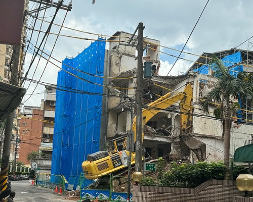 新竹新豐房屋拆除, 新竹新豐建物拆除, 新竹新豐拆除工程, 新竹新豐怪手拆除作業, 新竹新豐挖土機工程, 新竹新豐拆除清運